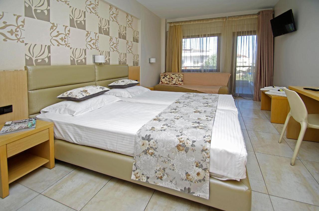 Principal New Leisure Hotel Paralía Habitación foto